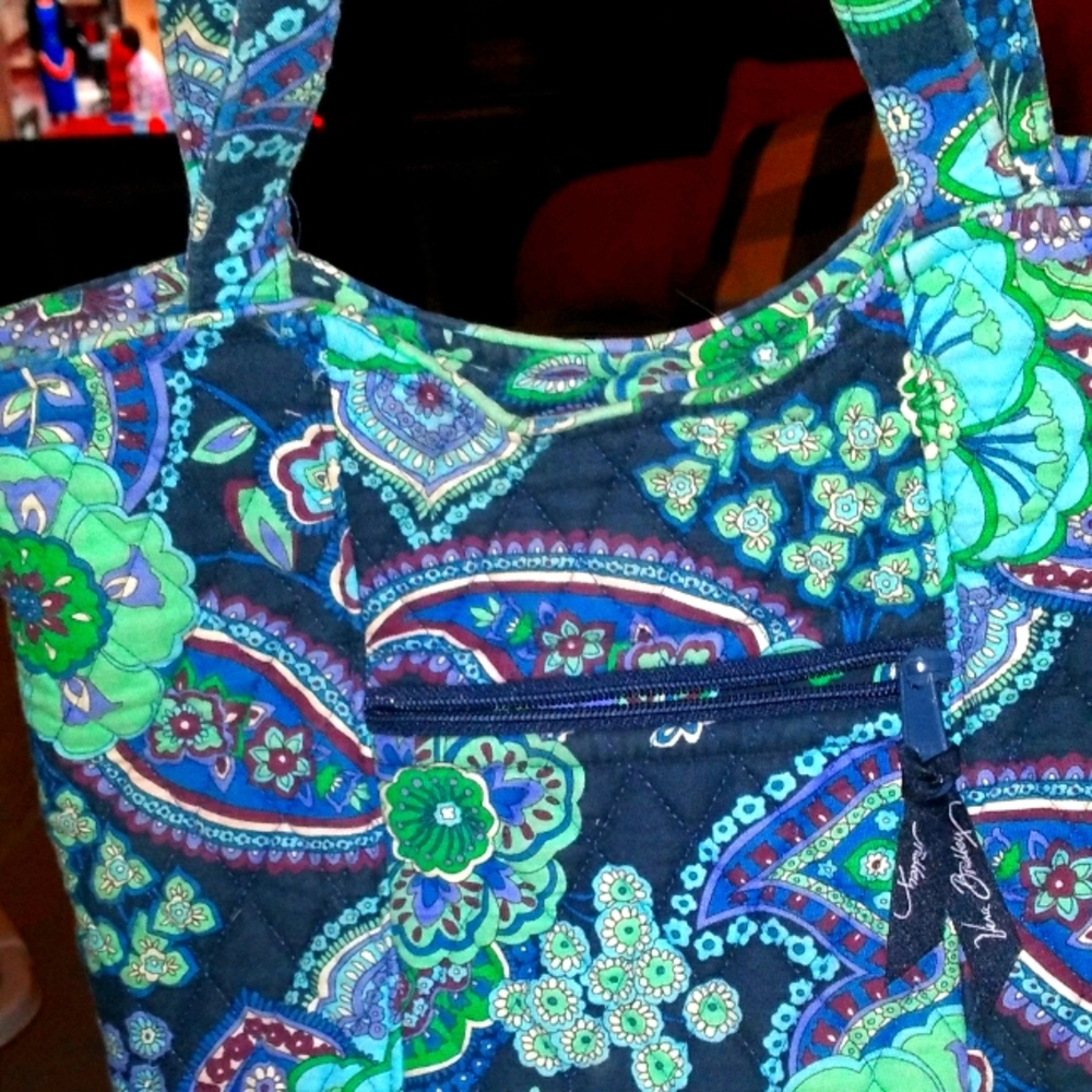 Vera Bradley pocket book